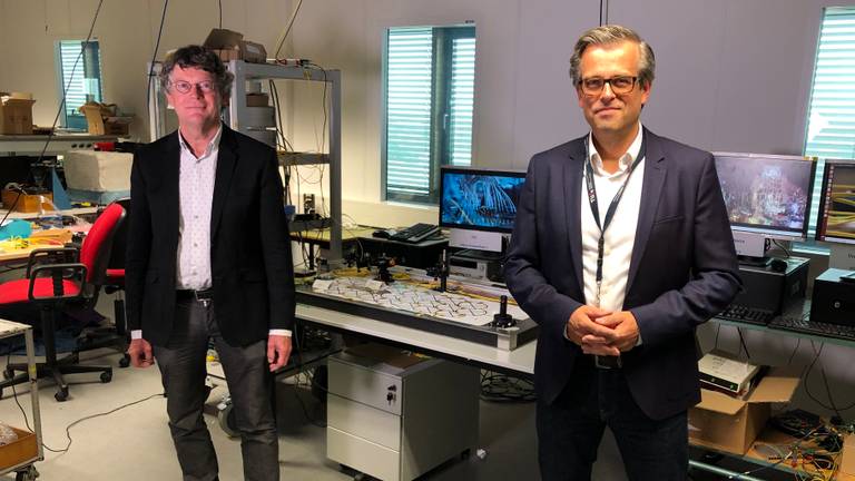 Deze twee professoren van de TU/e testen 6G (foto: Rogier van Son)