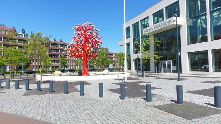 Rechtbank / Gerechtsgebouw Breda (foto: Henk Voermans). 