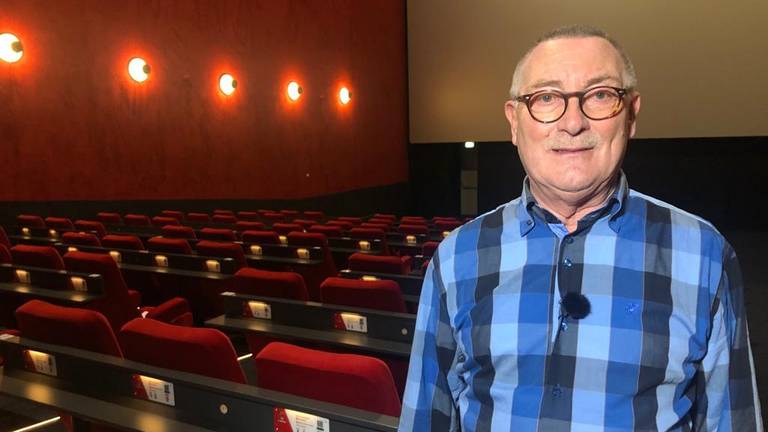 Carlo Lambregts hoopt dat zijn bioscoop gewoon open kan blijven (foto: Erik Peeters).