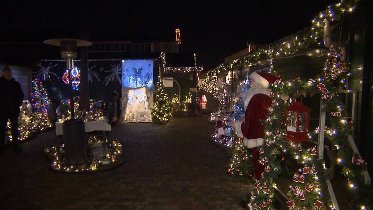 De kersttuin van Riny en Nellie in Raamsdonksveer telt 25000 lichtjes