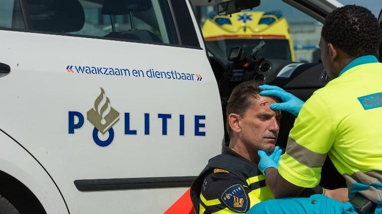 Geweld tegen de politie wordt steeds extremer: 'Ontregelt ook de naasten'