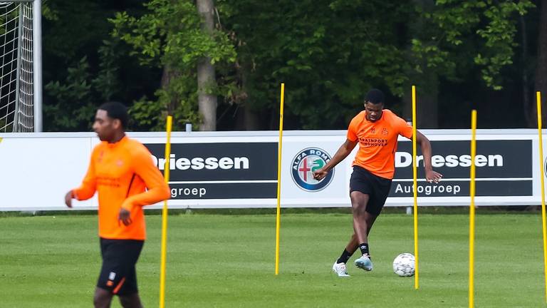 PSV traint op afstand van elkaar. (Foto: Orange Pictures) 