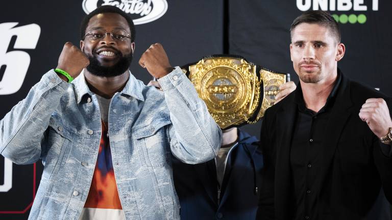 Kickbokser Rico Verhoeven samen met Tariq ‘Cookie’ Osaro (Foto: ANP)