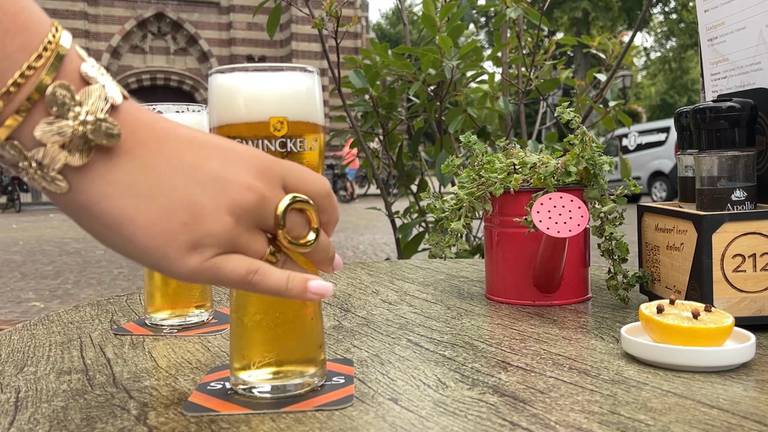 Biertje in Oirschot (foto: Studio040).