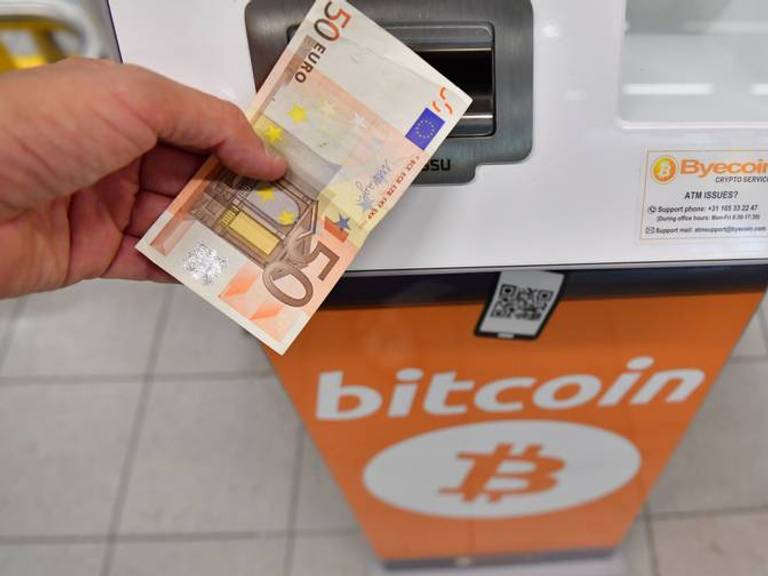 Een bitcoinautomaat van Byecoin uit Oud Gastel.