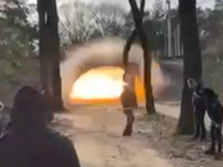 Vuurwerkexplosie Veldhoven blaast jongeren weg