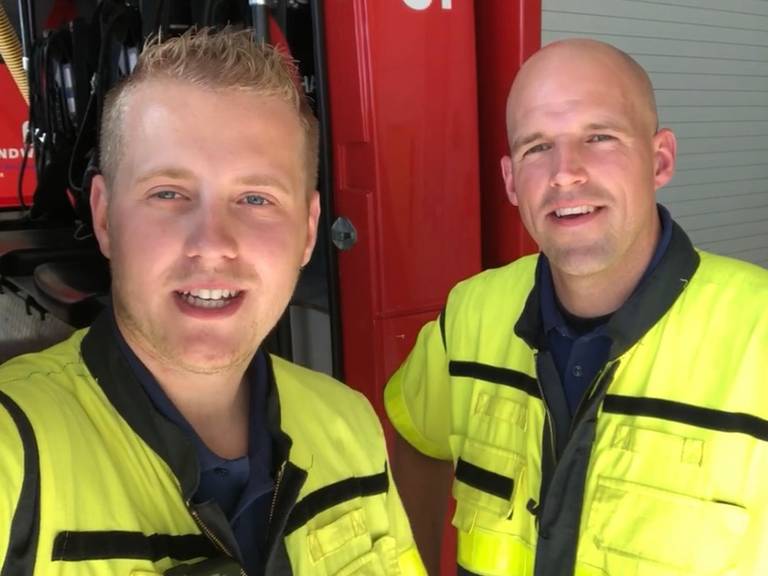 Richard en Rick zijn de eerste brandweervloggers in Nederland (Foto: Erik Peeters)