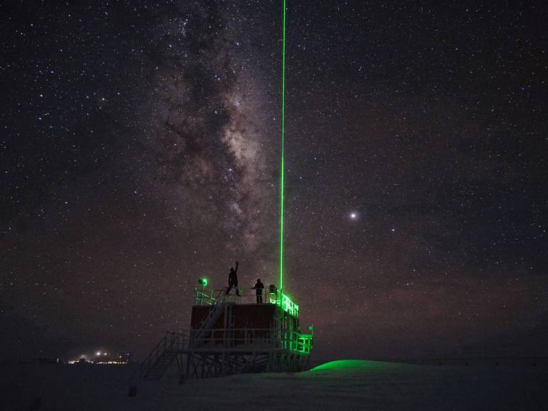 Antarctic Science Laser is verkozen tot de beste foto (beeld: Stijn Thoolen/National Geographic).