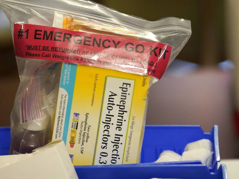 Steeds een tekort aan een ander medicijn: nu is de EpiPen niet te krijgen (Foto: AP Photo/Ted S. Warren via ANP).