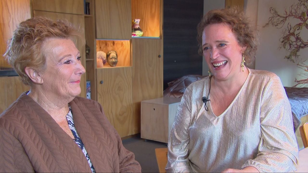 Mieke en Katja kunnen inmiddels allebei lachen na hun trip (foto: Omroep Brabant).