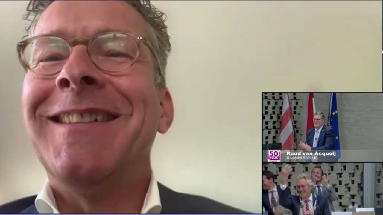 Jeroen Dijsselbloem dinsdagmiddag tijdens de Eindhovense raadsvergadering.