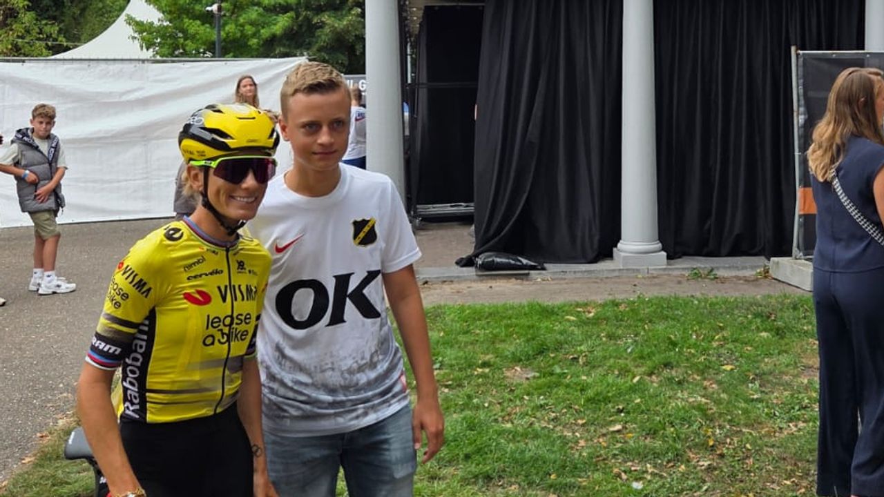 Pauline Ferrand-Prévot was populair bij de fans in Etten-Leur (foto: Leon Voskamp).