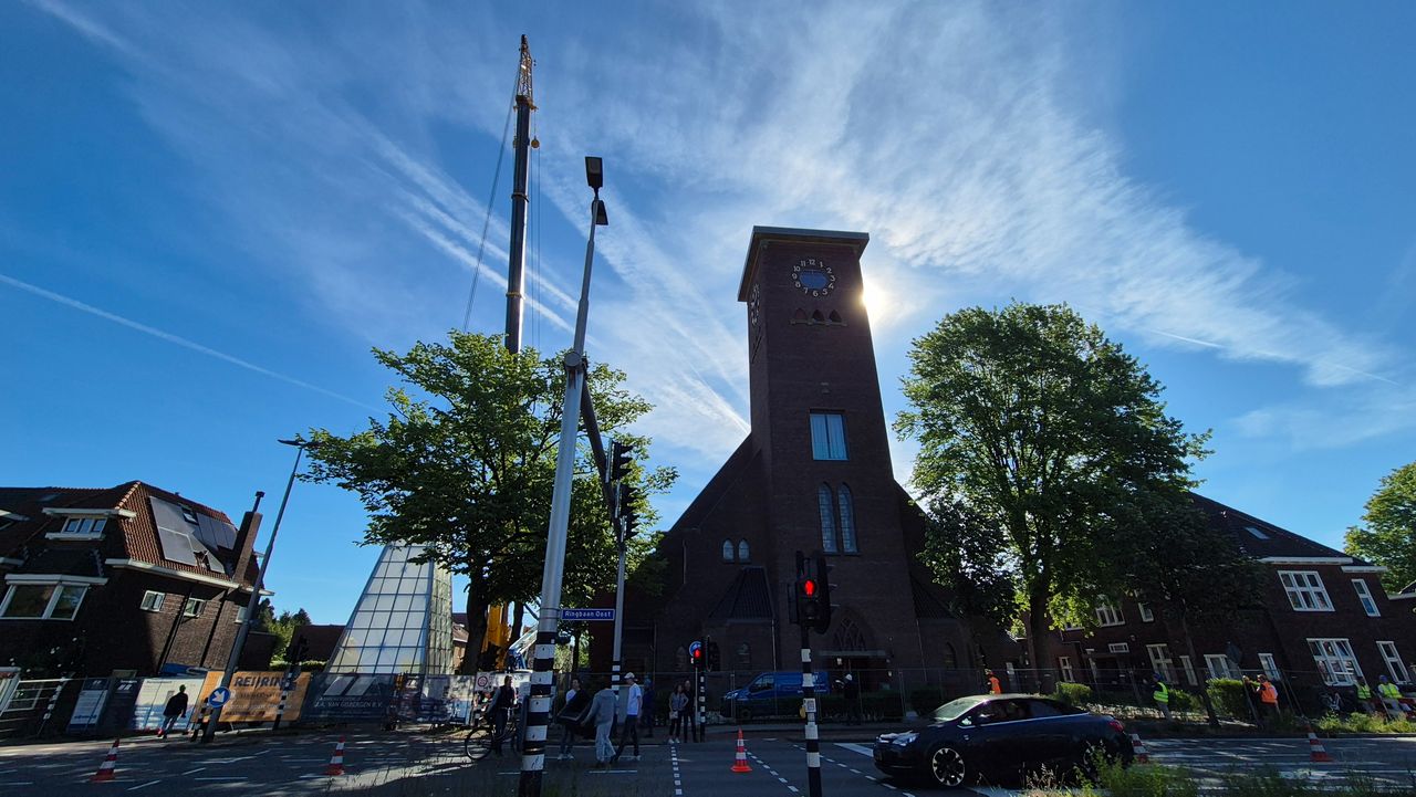 Vlak voor de hijsklus (foto Niek de Bruijn).