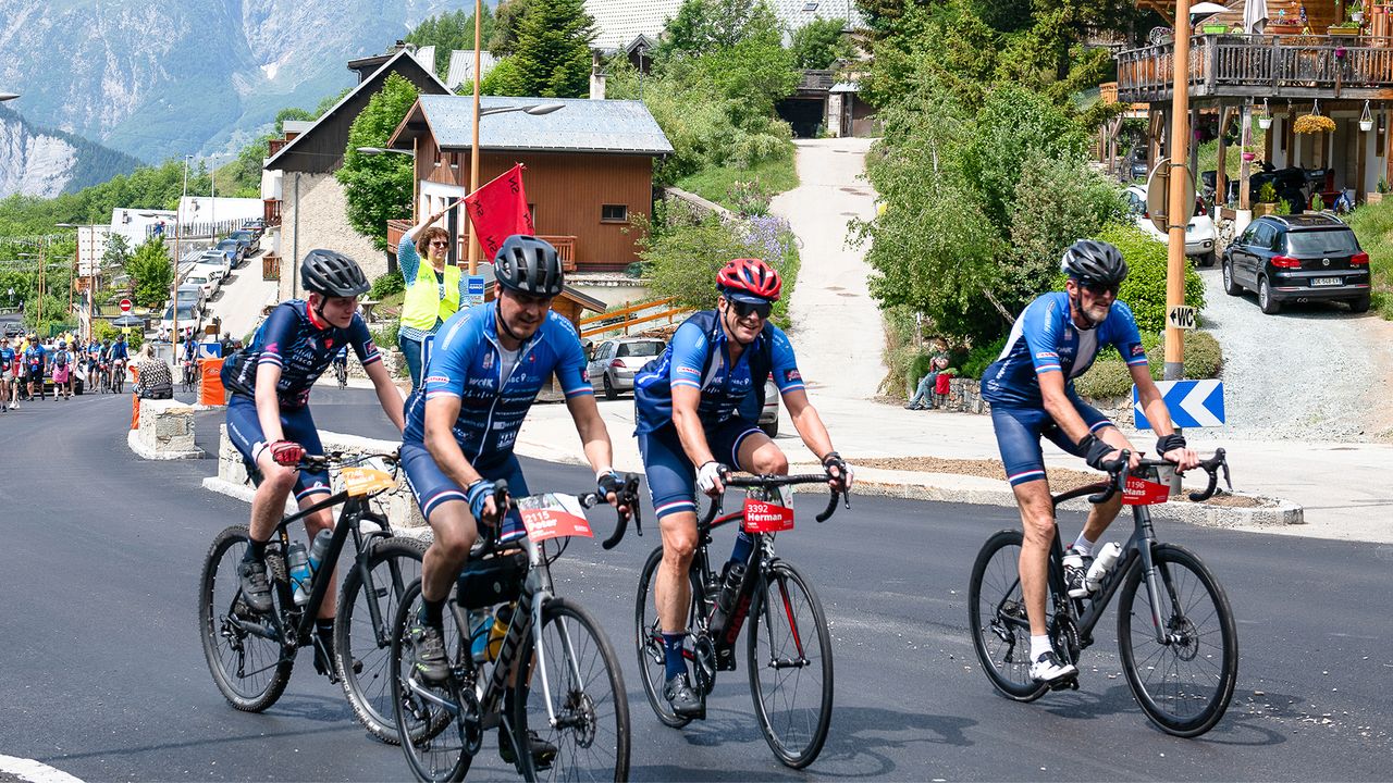 Opgeven is geen optie (foto: organisatie Alpe d'HuZes).