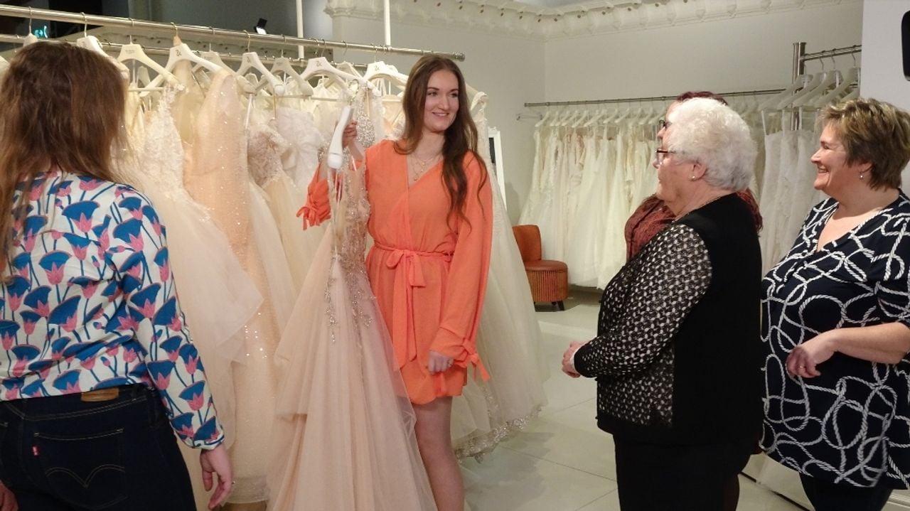 Deze jurk is het niet geworden, welke wel is geheim (eigen foto).