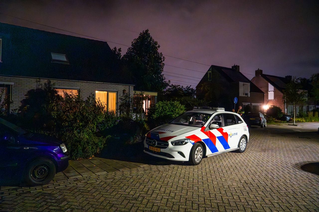 Het huis waar de steekpartij plaatsvond (foto: Dave Hendriks/Persbureau Heitink).