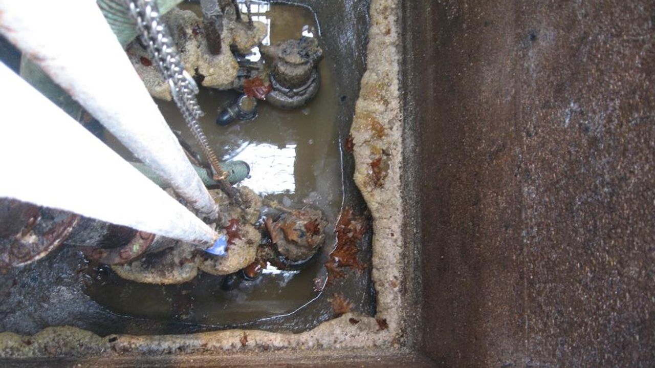 Frituurvet in de waterzuiveringsinstallatie (foto: Waterschap Brabantse Delta).