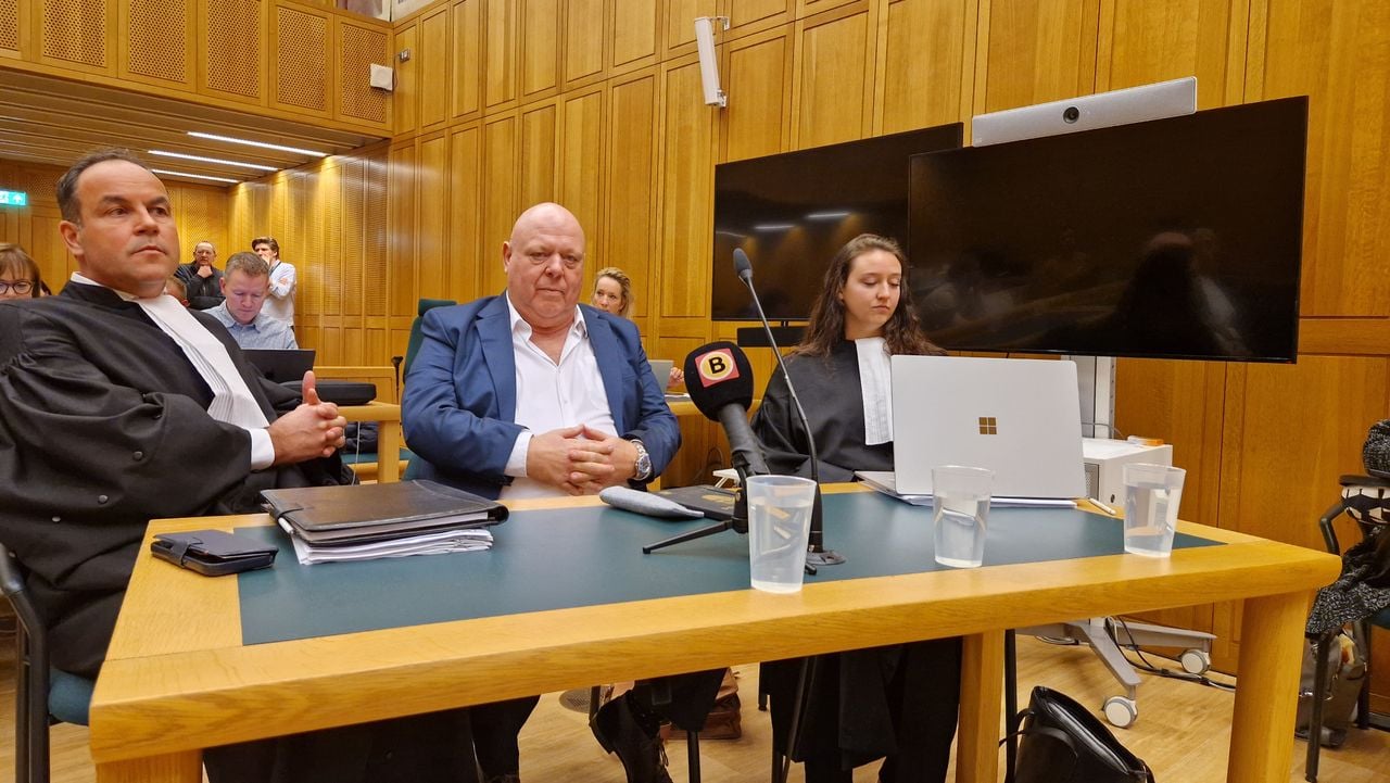 Peter Gillis in de rechtbank (foto: Noël van Hooft).