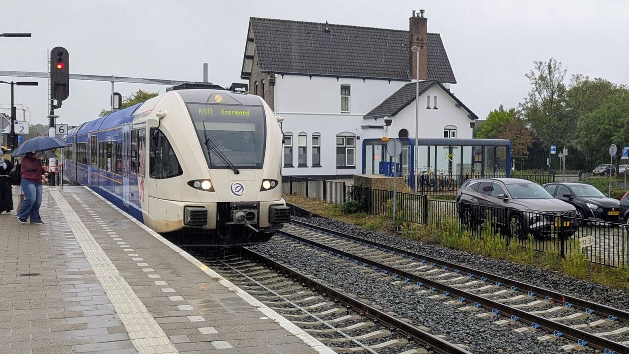 De trein van Arriva richting Boxmeer en Vierlingsbeek (foto: Ferenc Triki).
