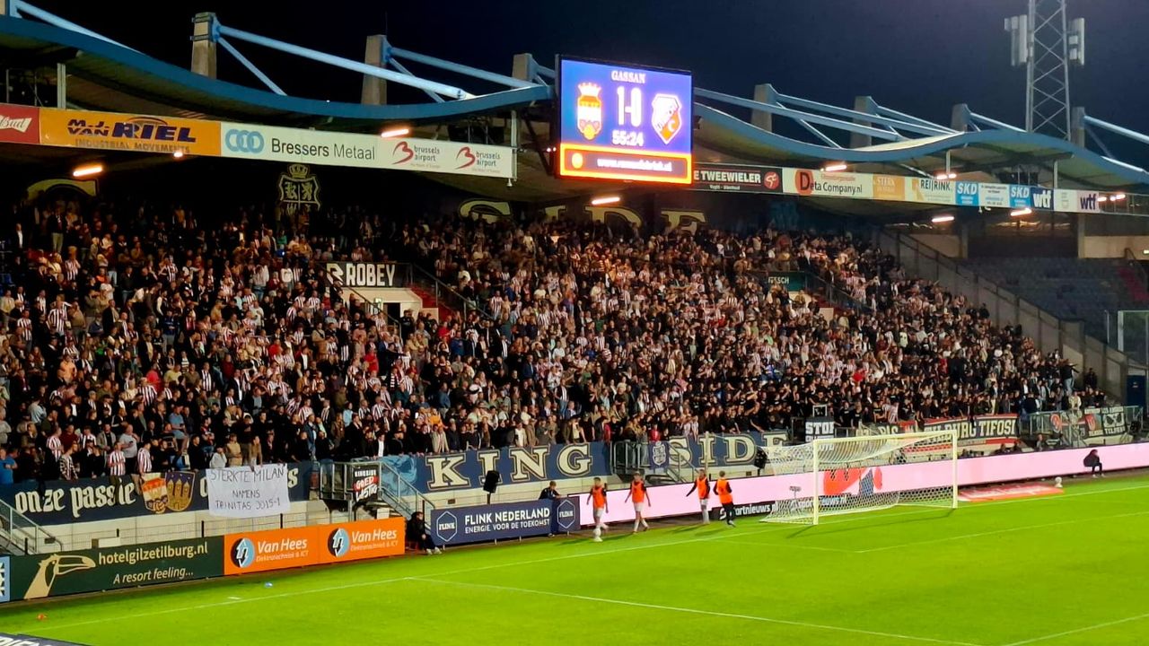 Supporters van de KingSide (foto: Leon Voskamp).