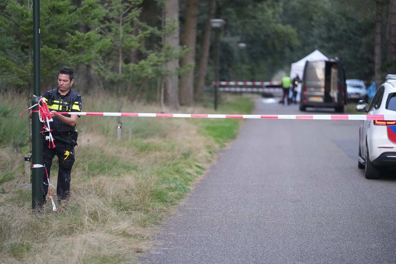Overleden persoon gevonden in auto, politie houdt rekening met misdrijf (foto: SQ Vision).