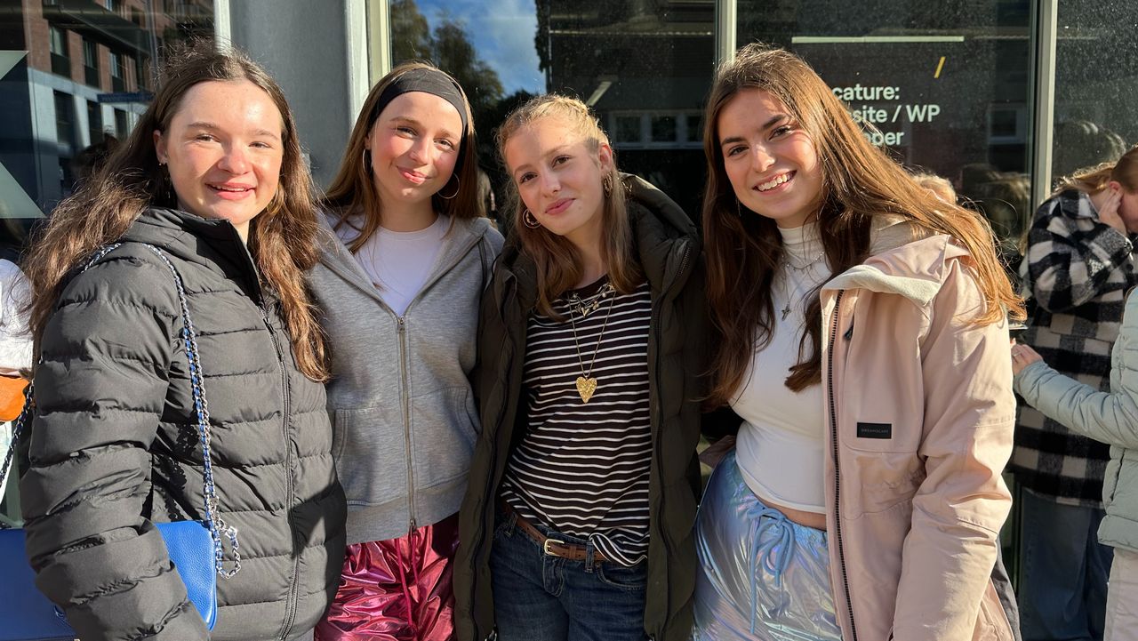 Vier vriendinnen, die elkaar via K3-TikTok kennen (Foto: Omroep Brabant).