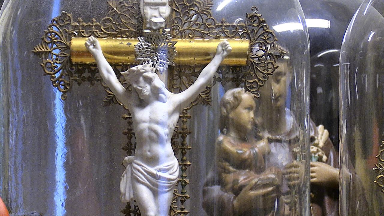 Frans heeft meer dan 100 'stolpen' verzameld.