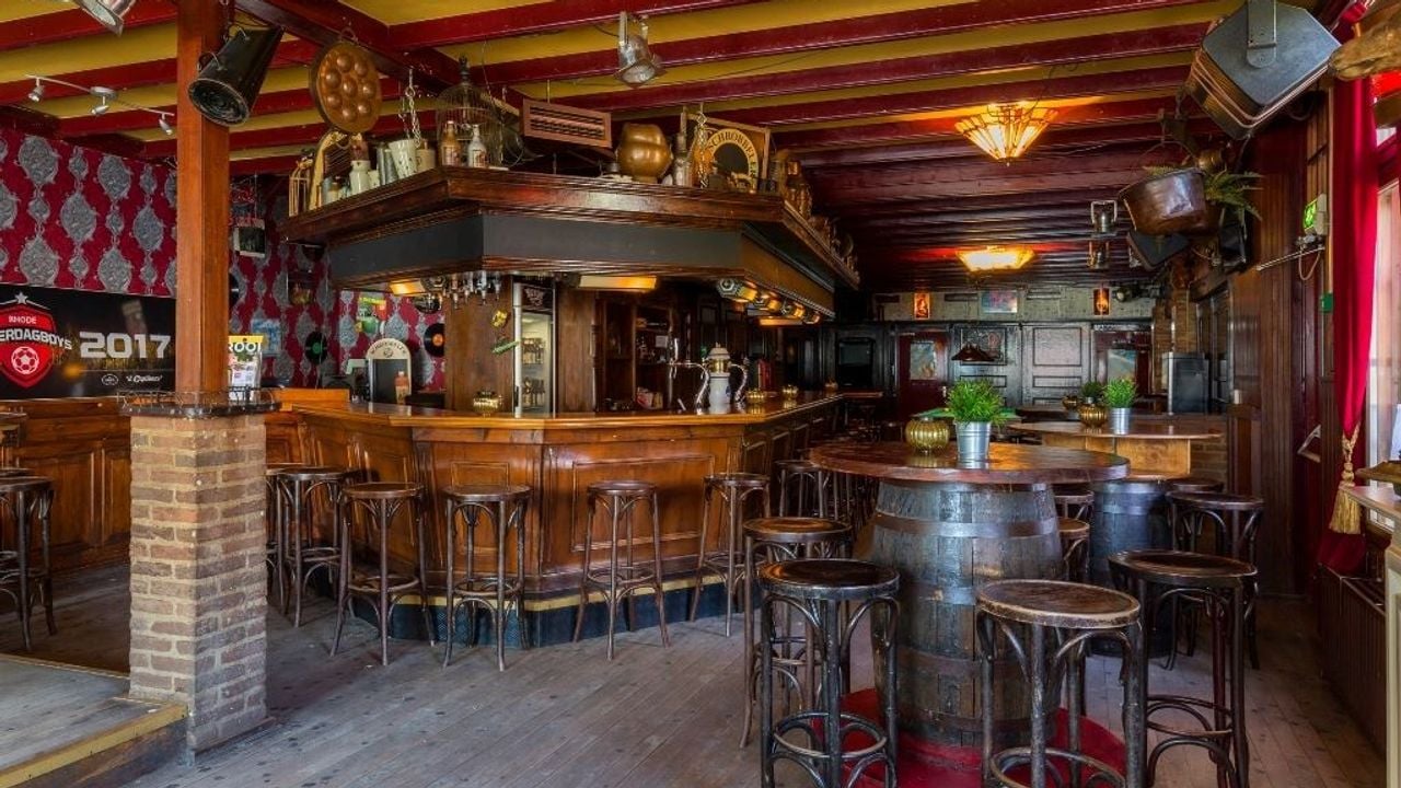 Het bruine café 'De Kroeg' in Sint-Oedenrode (foto: Best Housing).