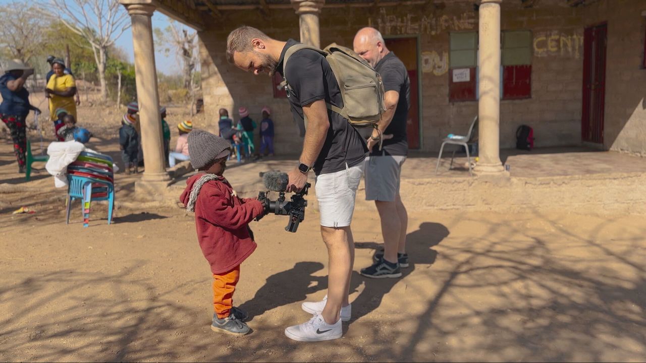 Martijn in Zuid-Afrika (beeld: Vergezocht/Omroep Brabant)