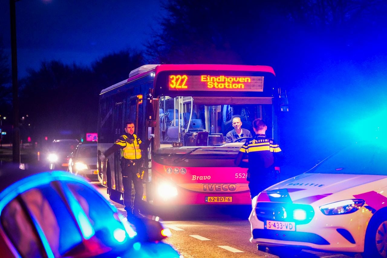 Busverkeer had ook last van het ongeluk (foto: SQ Vision).