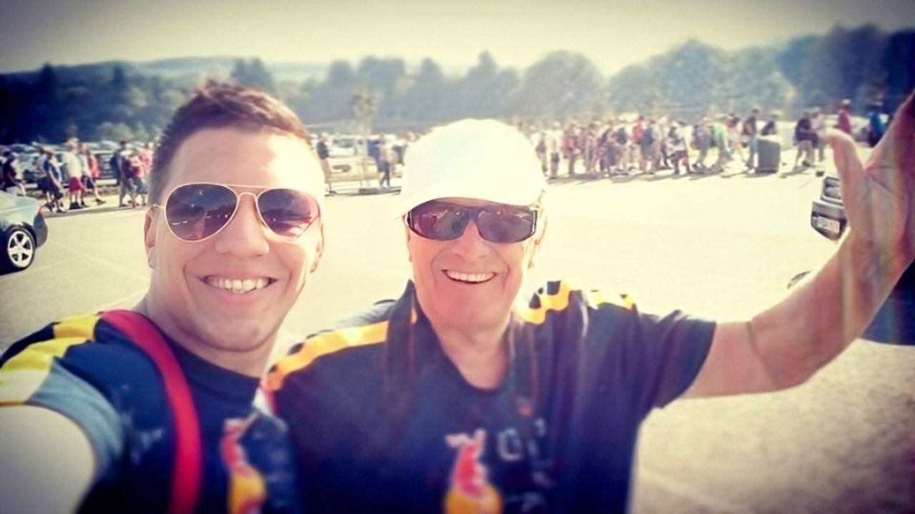 Emile met zoon Theo op het circuit (privéfoto).