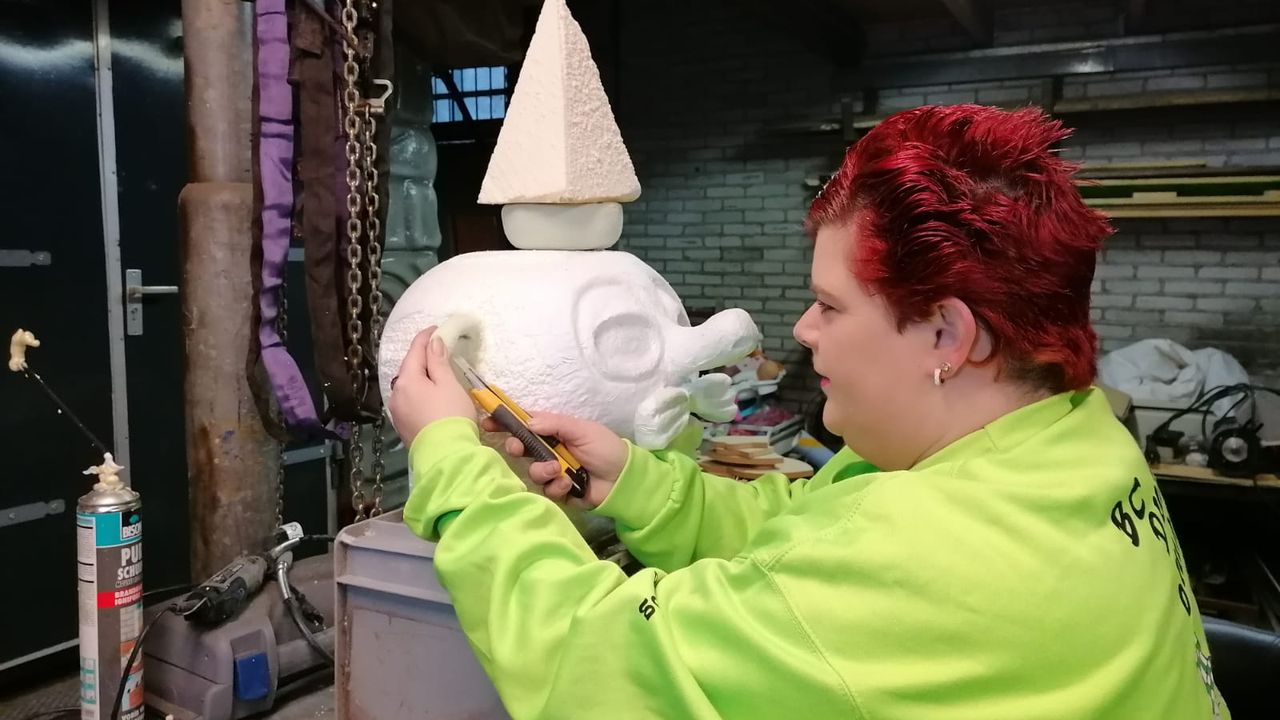 Iedere zaterdag werken bouwclubs aan hun wagens.