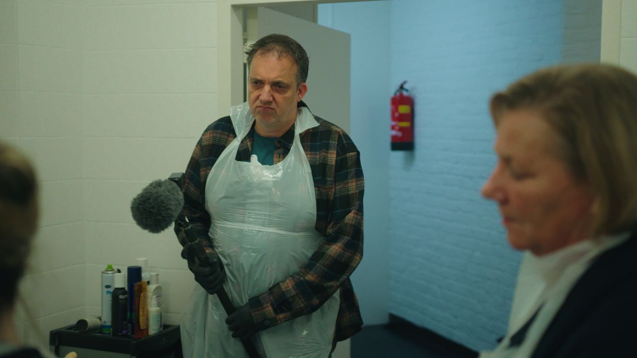 Merlijn loopt mee tijdens een nacht in het uitvaartcentrum.