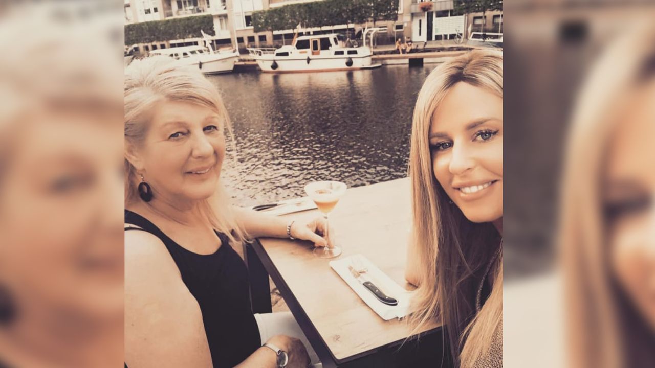 Cherly en haar moeder Annemarie (privéarchief). 