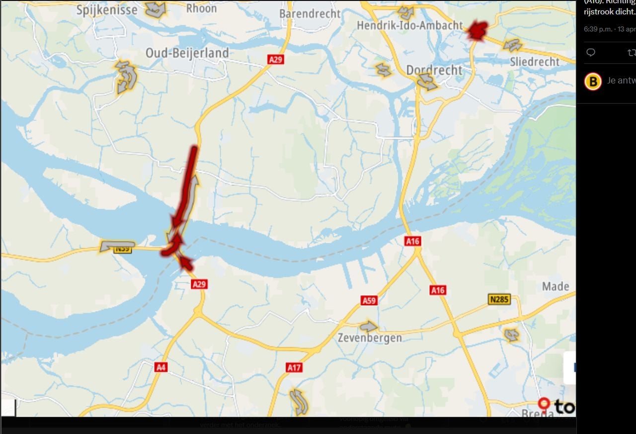 File door storing aan Haringvlietbrug (foto: Rijkswaterstaat).