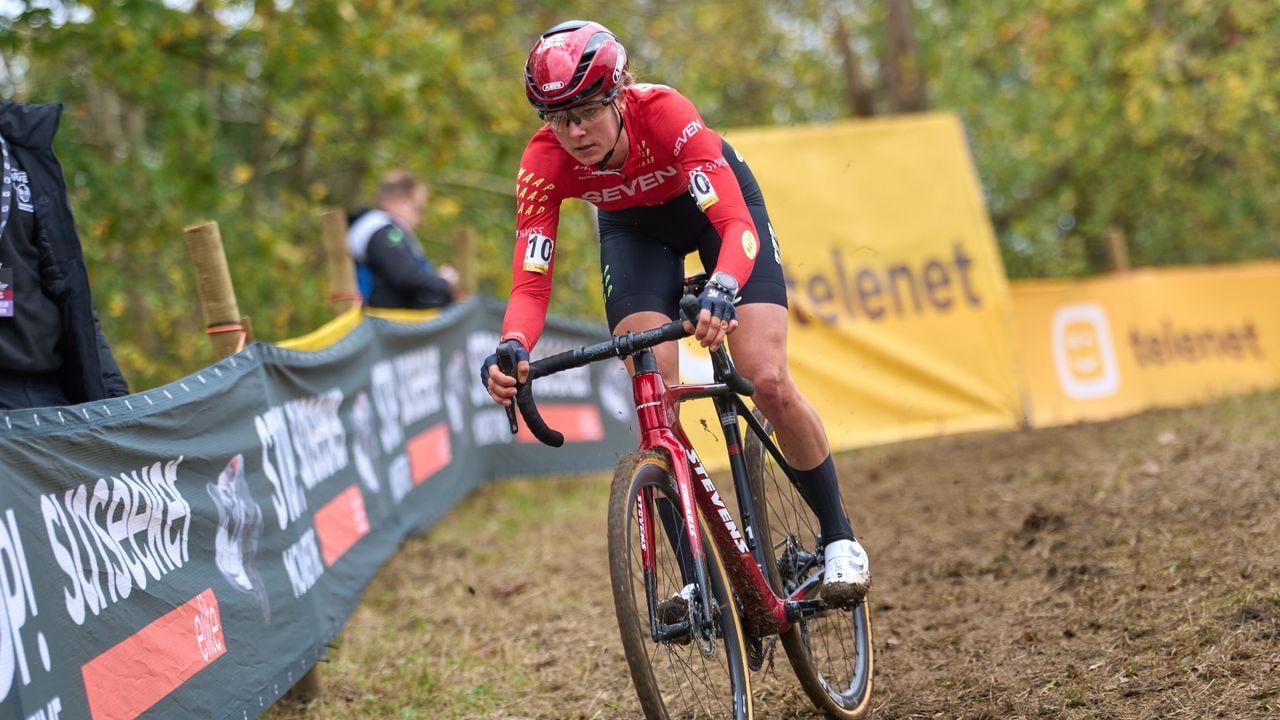 Aniek van Alphen tijdens een wedstrijd in België (foto: Rob Pauel/Orange Pictures).