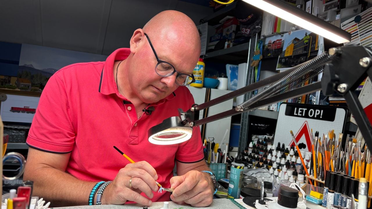 Een priegelwerk, maar Stefan wordt er juist rustig van (foto: Imke van de Laar). 