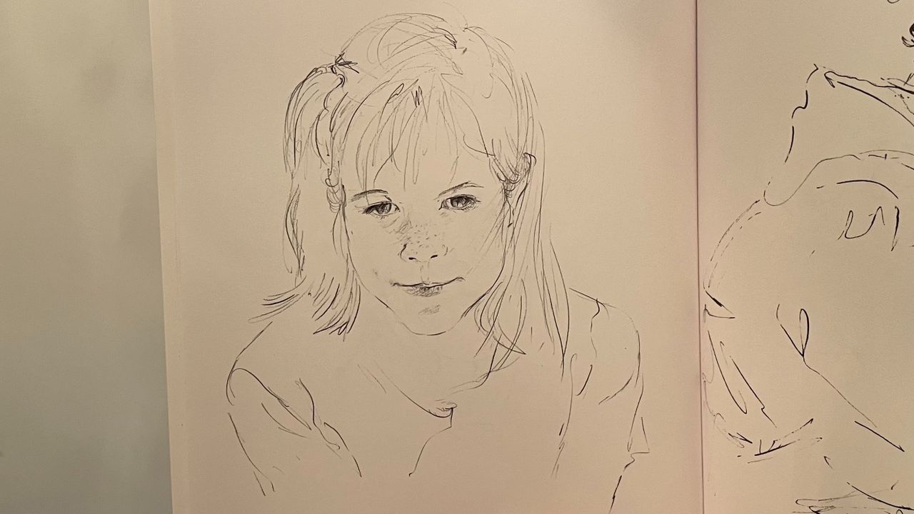 Tekening van een meisje van zuster Maria Adriaens (foto: Omroep Brabant).