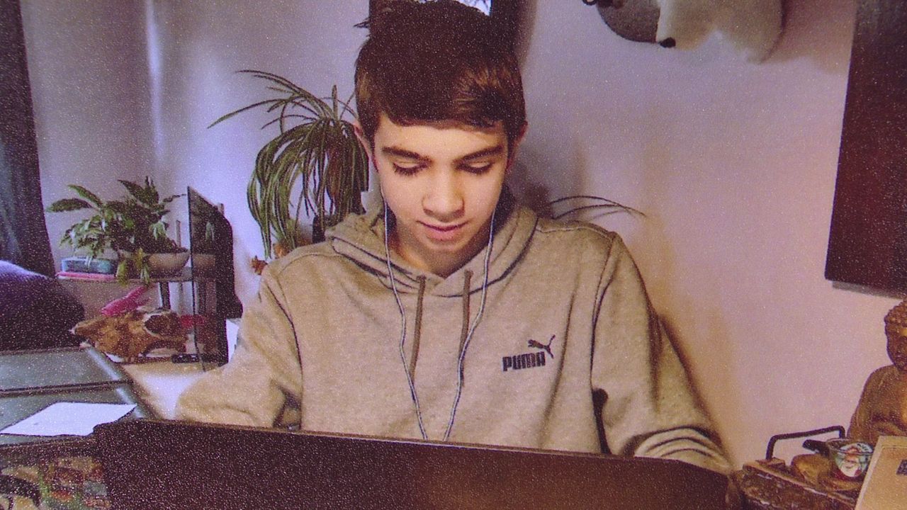 Tygo speelde graag computerspelletjes (foto: privécollectie).