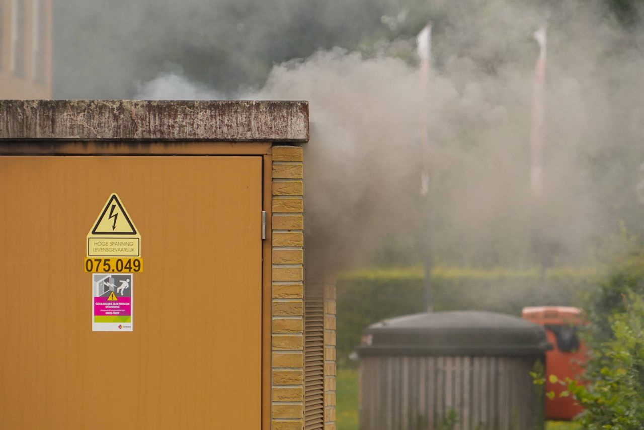 Veel rook door de brand (foto: Harrie Grijseels/Persbureau Heitink).