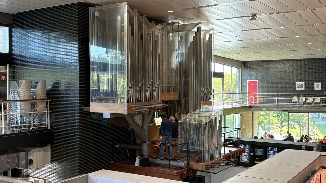 Het enorme orgel van de Technische Universiteit Eindhoven (foto: Rogier van Son). 