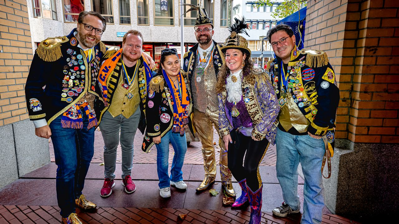 Het oranje-blauw mag hier niet ontbreken in Lampegat (foto: Marcel van Dorst).