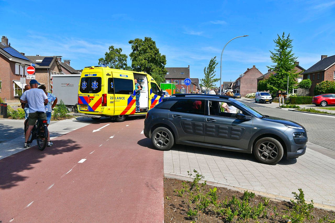 De wagen die de fietser aanreed (foto: Rico Vogels/Persbureau Heitink).