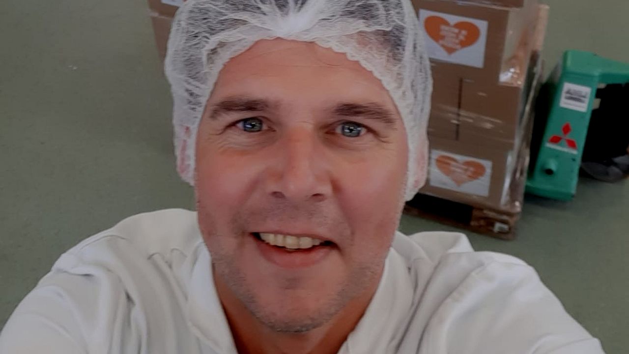 John van Heel bij zijn eerste lading Heel Veel Soeps (foto: John van Heel).