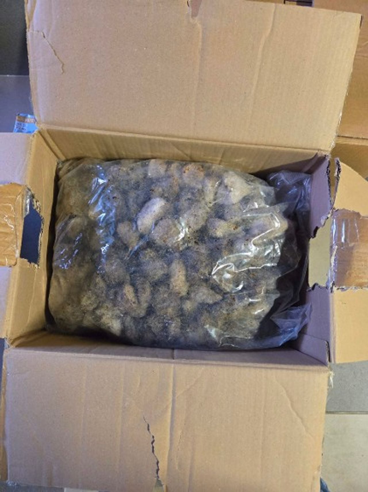 Drugs gevonden in loods (foto: politie). 