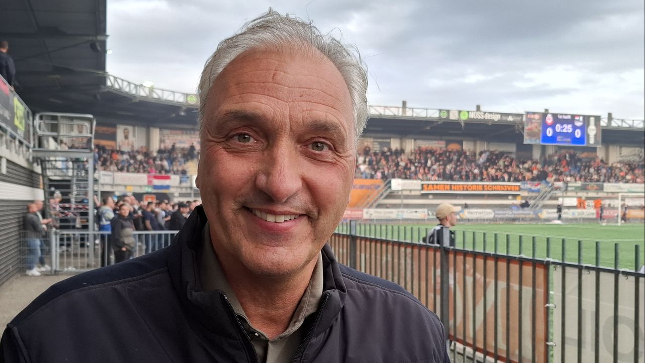 Robert Maaskant in het stadion van RBC. (Foto: Leon Voskamp)