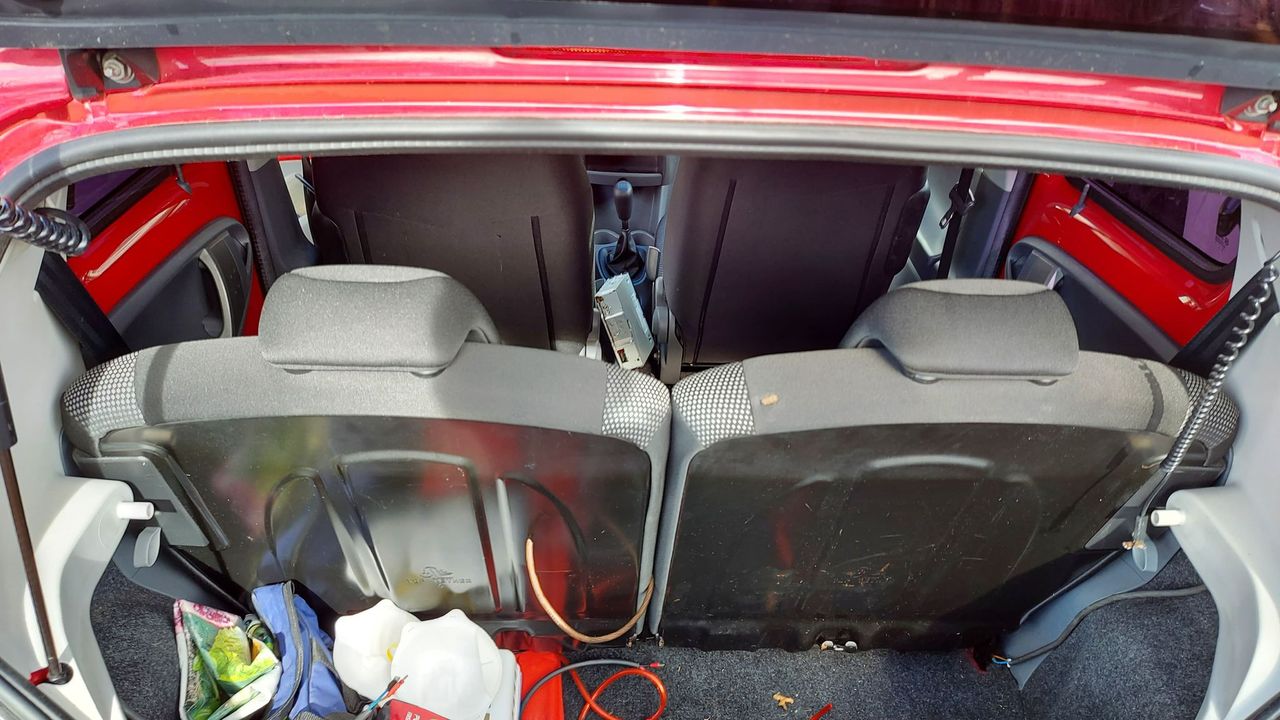 Auto-inbraken in Tilburg