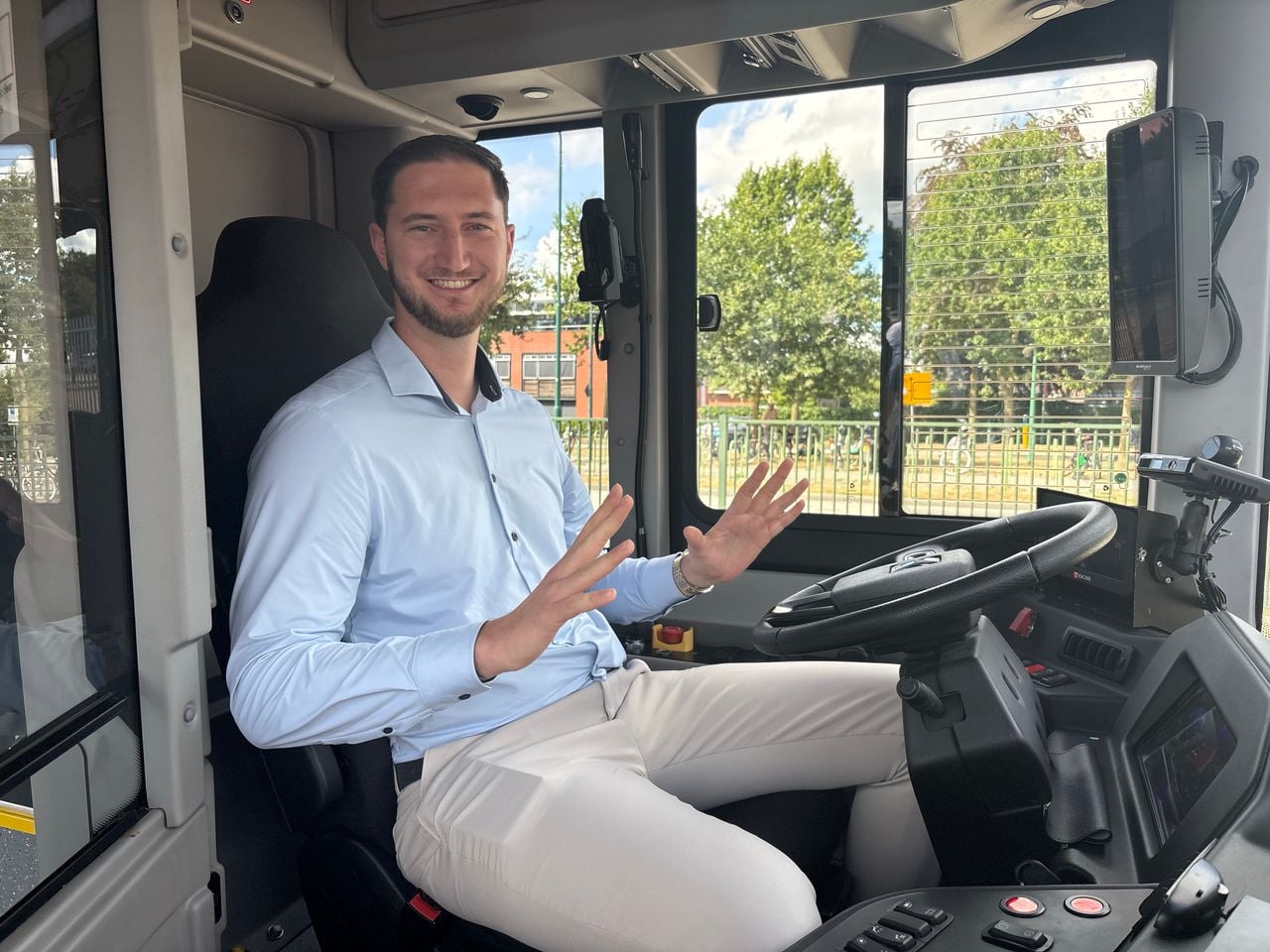 Chauffeur Vincent van Iersel heeft het stuur niet aangeraakt (foto: Omroep Brabant)