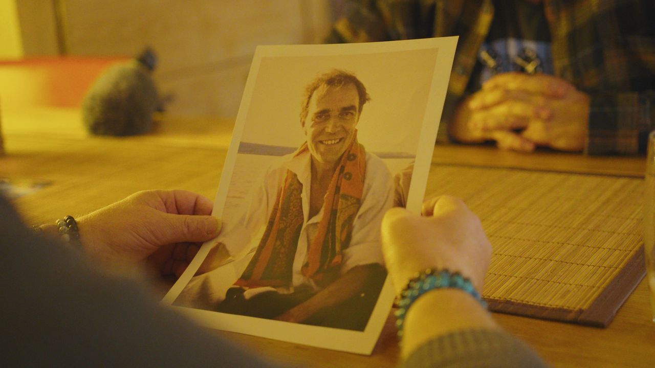 Voor de reading wil Addy een foto zien van de overledene.