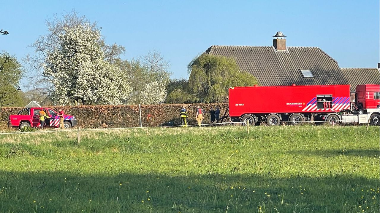 De brandweer staat ook paraat in Kaatsheuvel (foto: Duncan Reek).